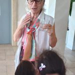 bambini della ludoteca di nuovi orizzonti vistano gli anziani nella Fisiocenter di Ripi